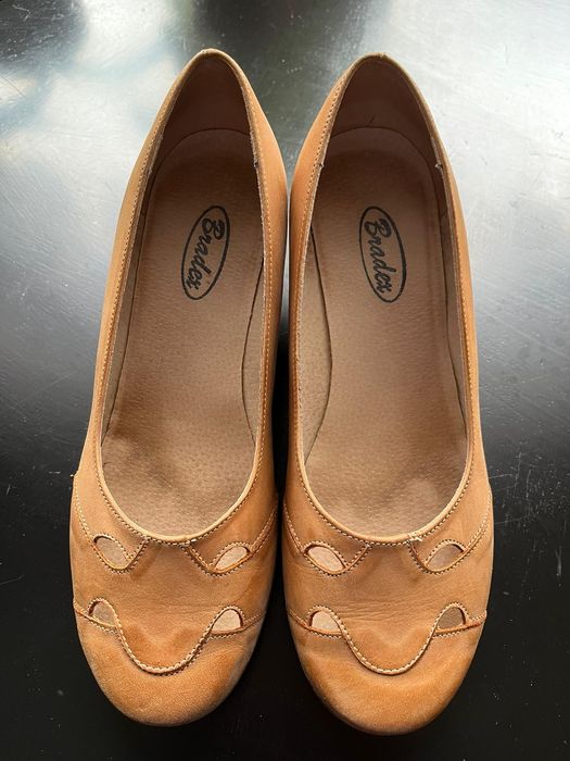 Półbuty na koturnie