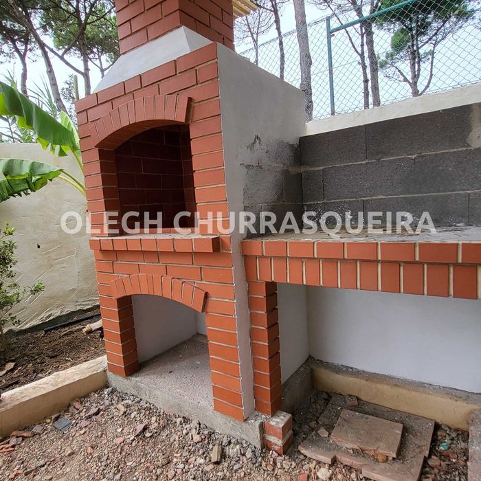 Churrasqueira, forno de pizza, fogão a lenha - construção manual