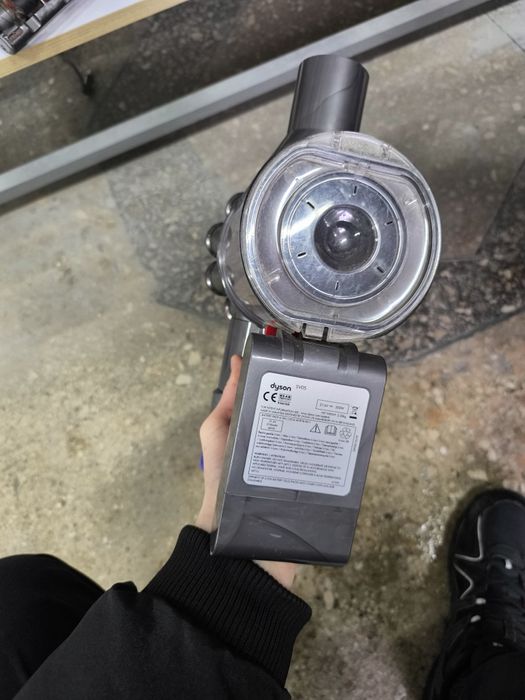 Пилосос Dyson сірий