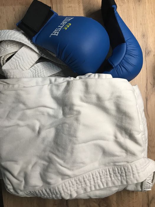 Форма карате 2шт. кімоно 140/160 Рукавиці 2шт. ЛОТ