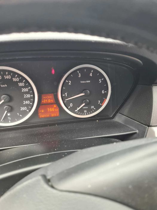 BMW E60 2005 2171 cm3 Benzyna
