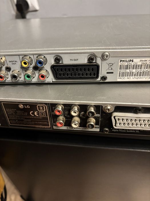Dvd OlgDV8761V oraz PhilipsDVP 30 40 pilot brak