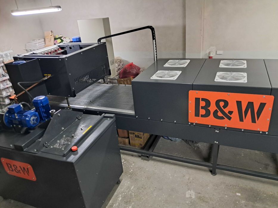 Automatyczny dozownik płynnej parafiny