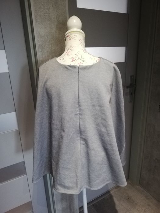 Bluzka z peleryną rozmiar XL Lucca