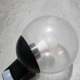 Candeeiro com sensor de movimento