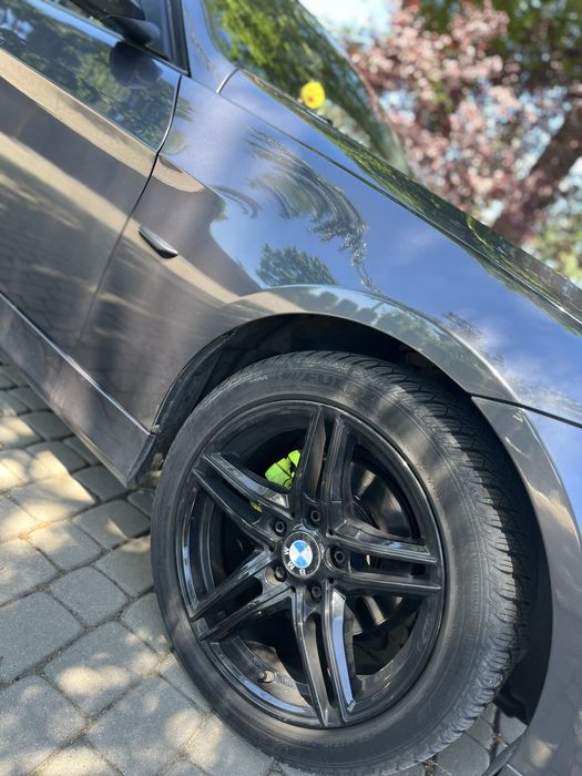 BMW E90 2005 rok