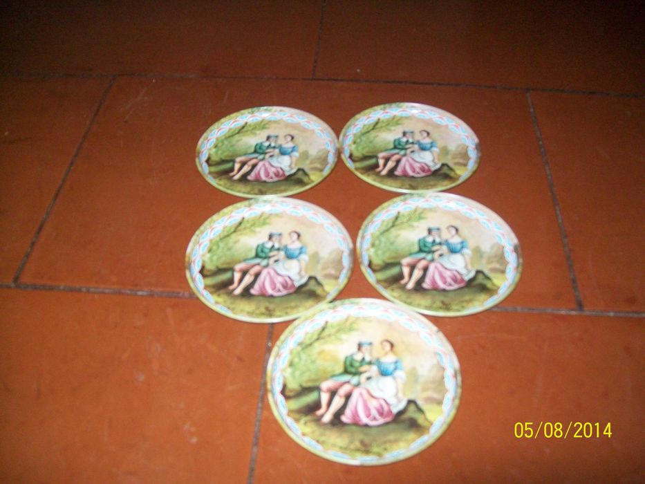 Base para copos preço de todos 15,00 não mando á cobrança