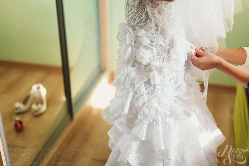 Нова весільна сукня вишита вручну камінням плаття весільне свадебне