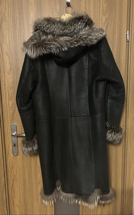 Piekny naturalny kozuch damski ze srebrnym lisem 46/48/50