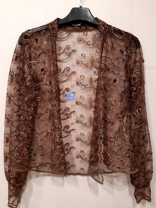 brązowa narzutka z cekinami r. 36/38