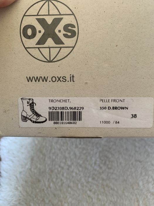 Botas OXs de pele castanha