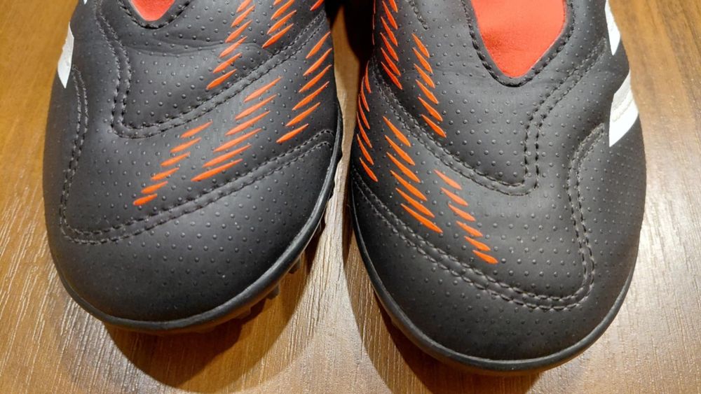 Halówki Adidas Predator 36