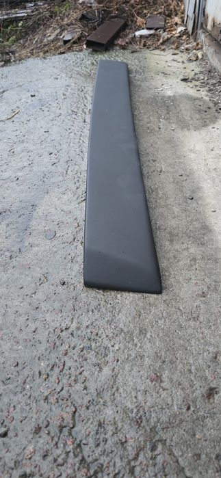 Лип спойлер Mersedes 124. Бленда на стекло Мерседес 124. 1984- 1993.