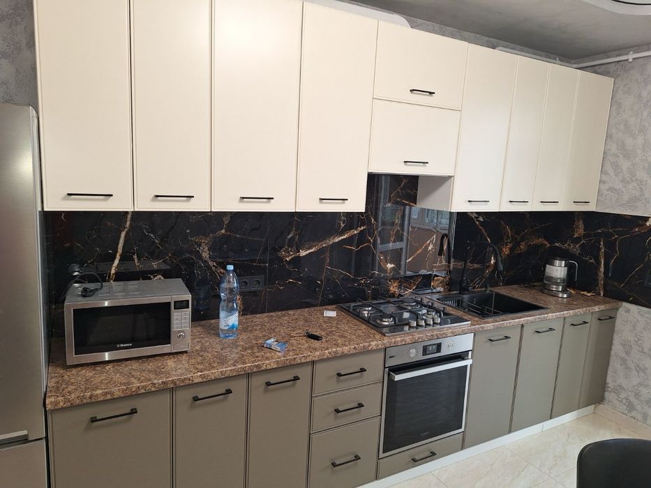 Кухня,тумба,мийка