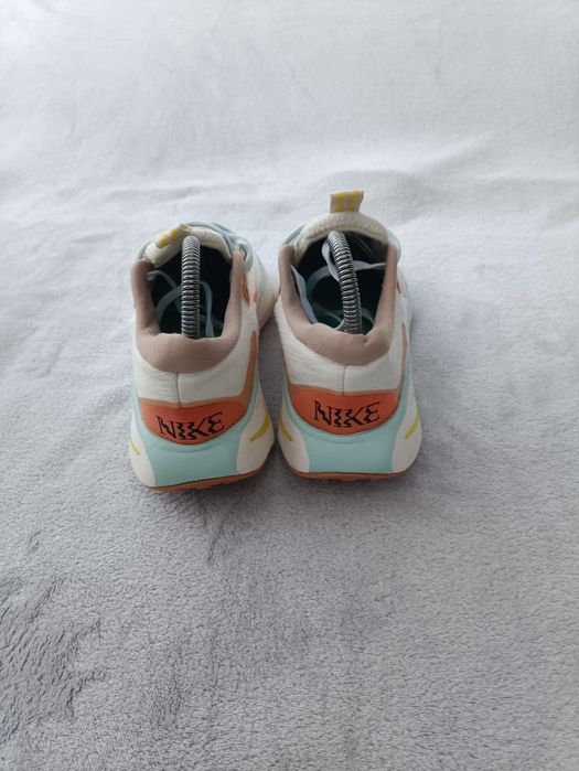Женские кроссовки беговые Nike р39.5-40