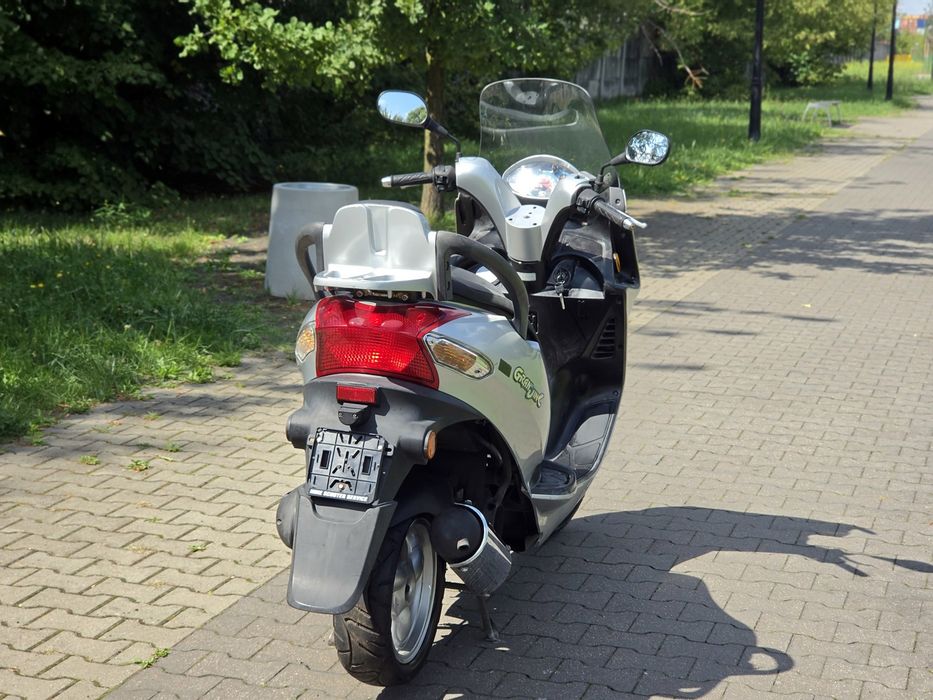 Duży maxii skuter Kymco Grand Dink 50 2T