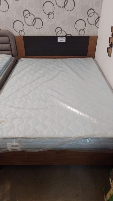 Роззпродаж меблів