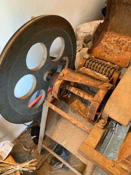 Січкарня з електромотором, дробилка, бурякорізка, соломорізка