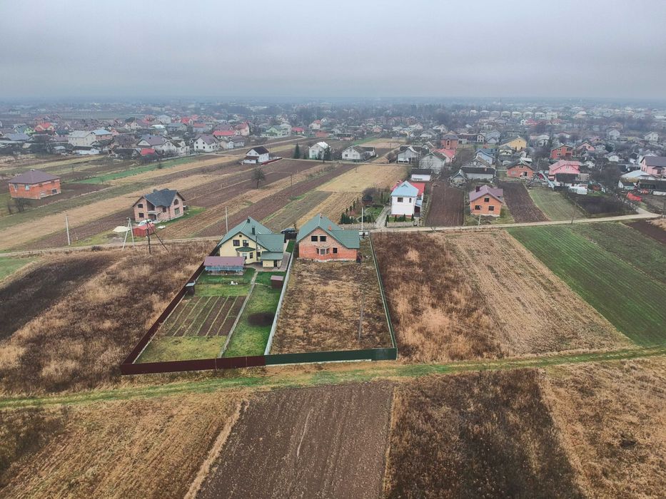 Приватний будинок в приміському селі Чукалівка_M