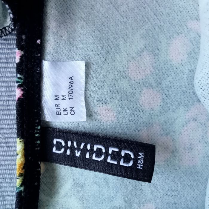 Sukienka NOWA, letnia, mini, na ramiączkach. Divided H &M  M