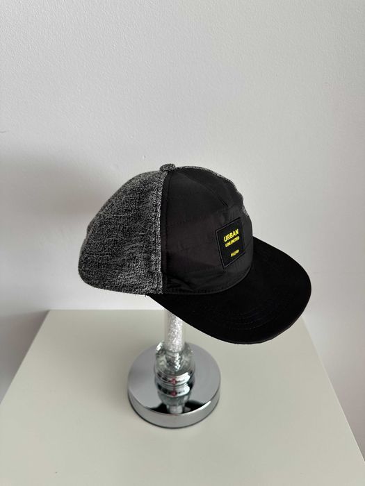 r. 36-38 / r. S-M / Reserved Urban Unlimited czapka z daszkiem