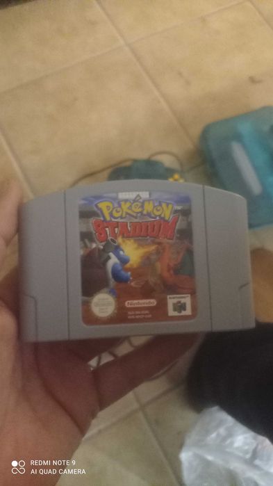 Nintendo 64 com 2 jogos