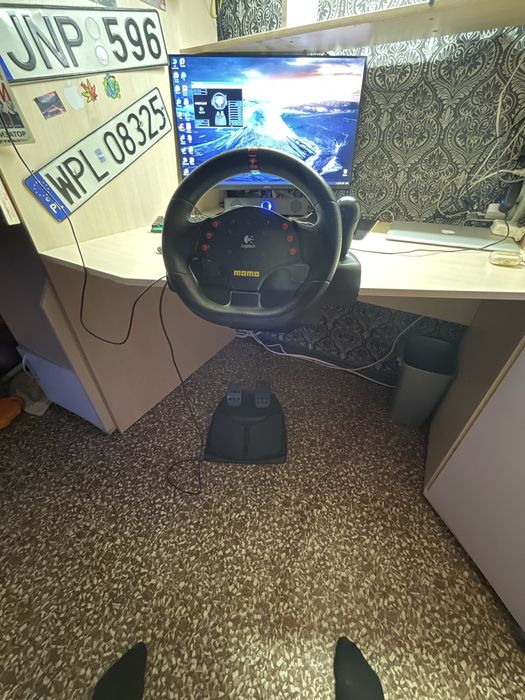 Руль logitech momo