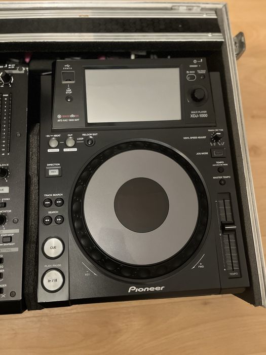 2x pioneer xdj 1000 plus djm 2000