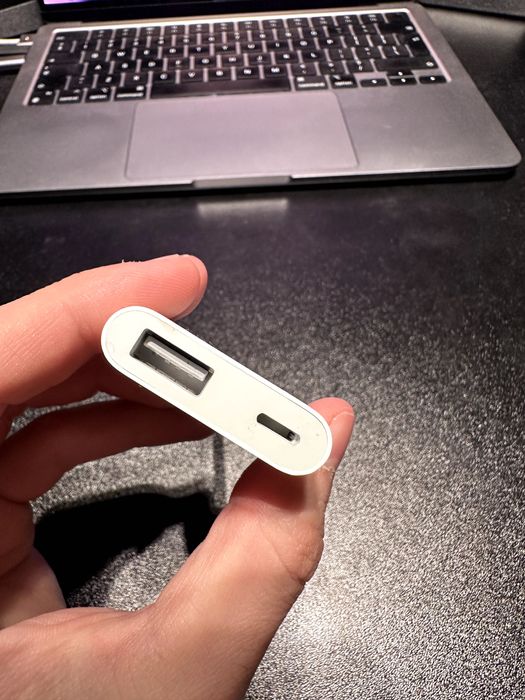 Hub do iPhone (Lightning - USB)
