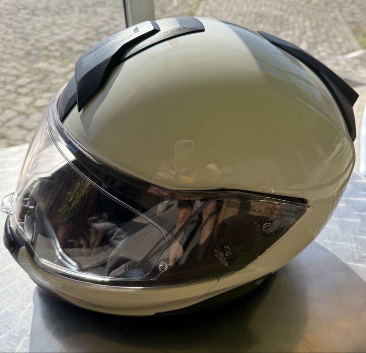 Capacete BMW Motorrad System 7 Carbon Evo – Branco (MIPS) – Como Novo