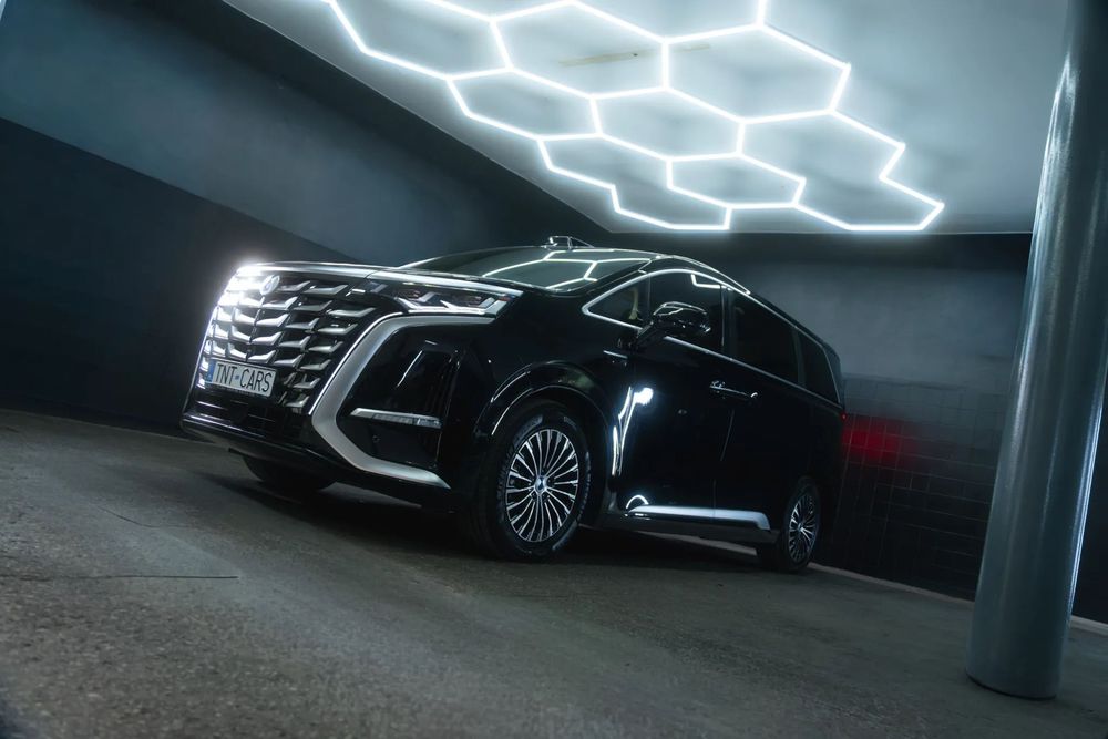 Denza D9 Denza D9 DM AWD | 7 miejsc•145 km EV (WLTC)•Devialet•Lodówka•Lidar
