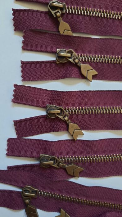Zamki metalowe krótkie 16 cm bordo-10 szt.
