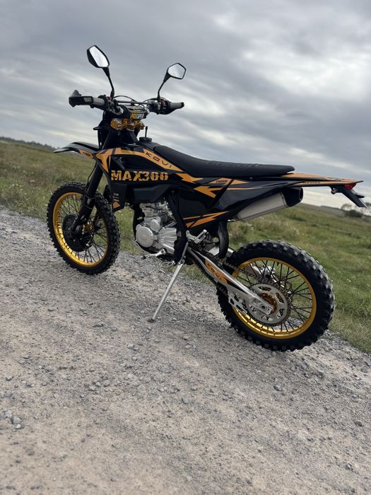 Продам мотоцикл Kovi max 300