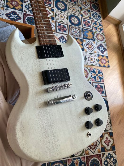 Електрогітара gibson sg.