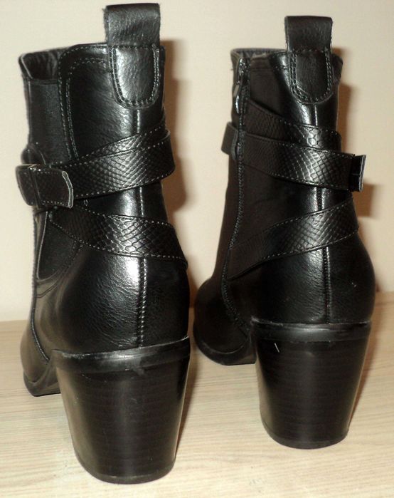 Damskie kozaki roz. 38 jak nowe