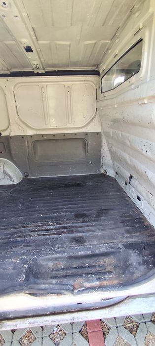 Renault Trafic 2003 comercial 3 lugares | motor novo | embraiagem nova | inspeção