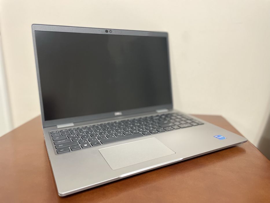Dell latitude 5530 15,6ips FHD i7-1265u 16-32/512Gb NvME Iris Xe Video