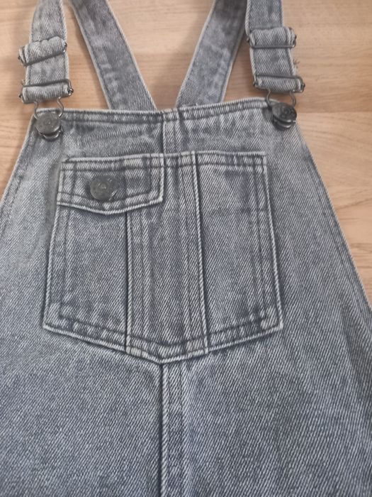Jeansowa sukienka typu ogrodniczka 146
