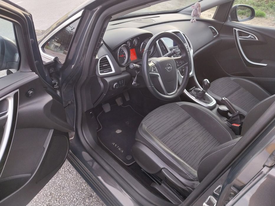 Opel Astra J Cosmo 1.4 100Cv Gasolina
