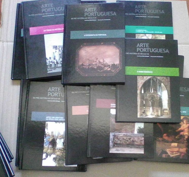 Arte Portuguesa – Da Pré-História ao Século XX ( 20 Vols )