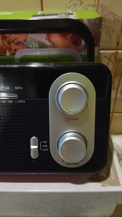 Radio LAUSON RA139 Czarno-czerwony