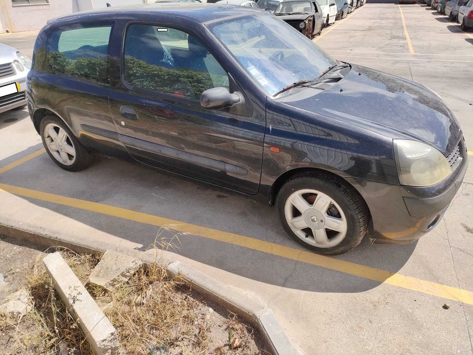 RENAULT Clio II Hatchback (BB, CB) 1.2 16V Gasolina 75 cv / 55 kW 2001 - 2016 Para Peças