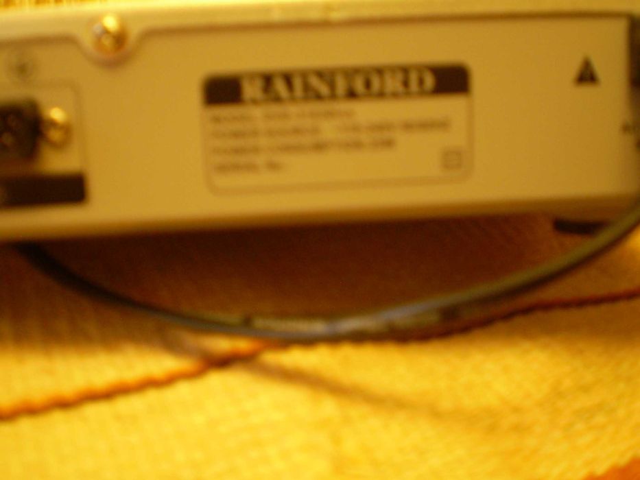 Продаётся ДВД плеер Rainford