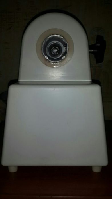 Електромясорубка, соковижималка