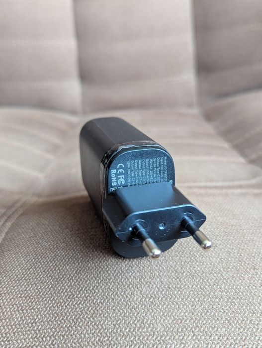 Зарядний пристрій Essager Gan Travel Charger 65W