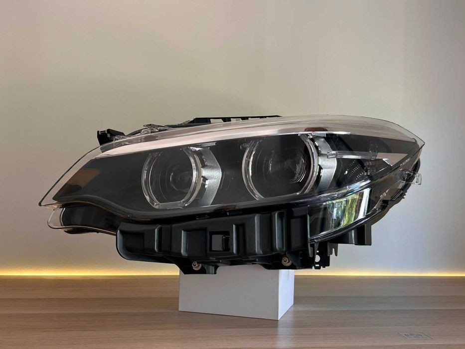 Farol / ótica BMW Série 2  LCI - F22 - F23 - Esquerdo - Full LED Original