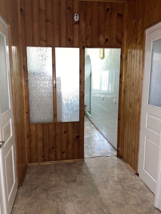 продам:) Будинок-господарство)торг