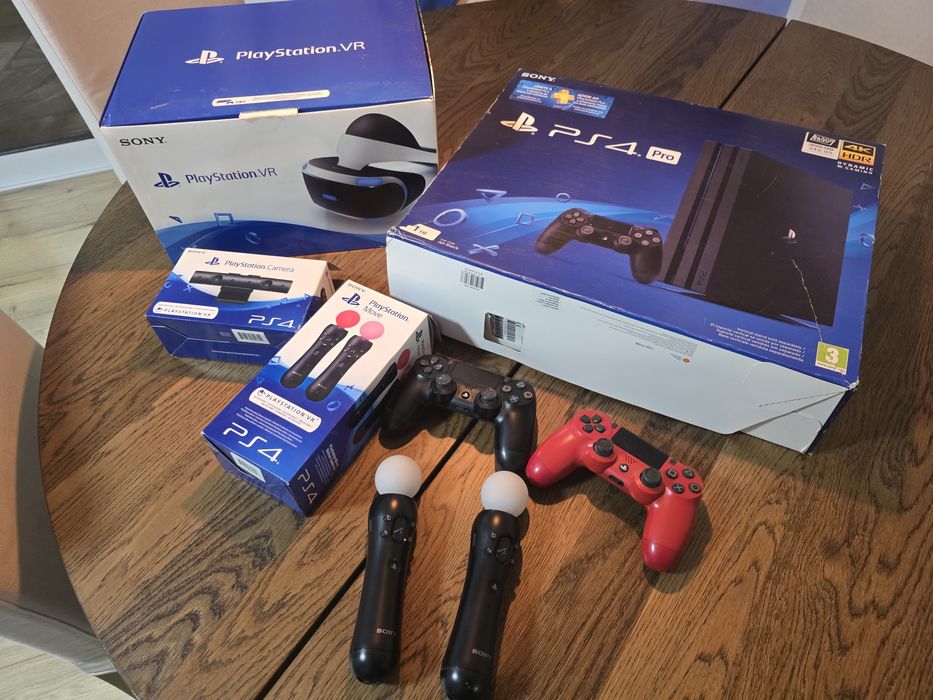 PlayStation VR Completo + 2 Moves + Suporte + Jogos (RE7 e Rush of Blo