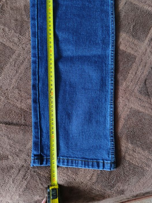 Джинси на високого чоловіка