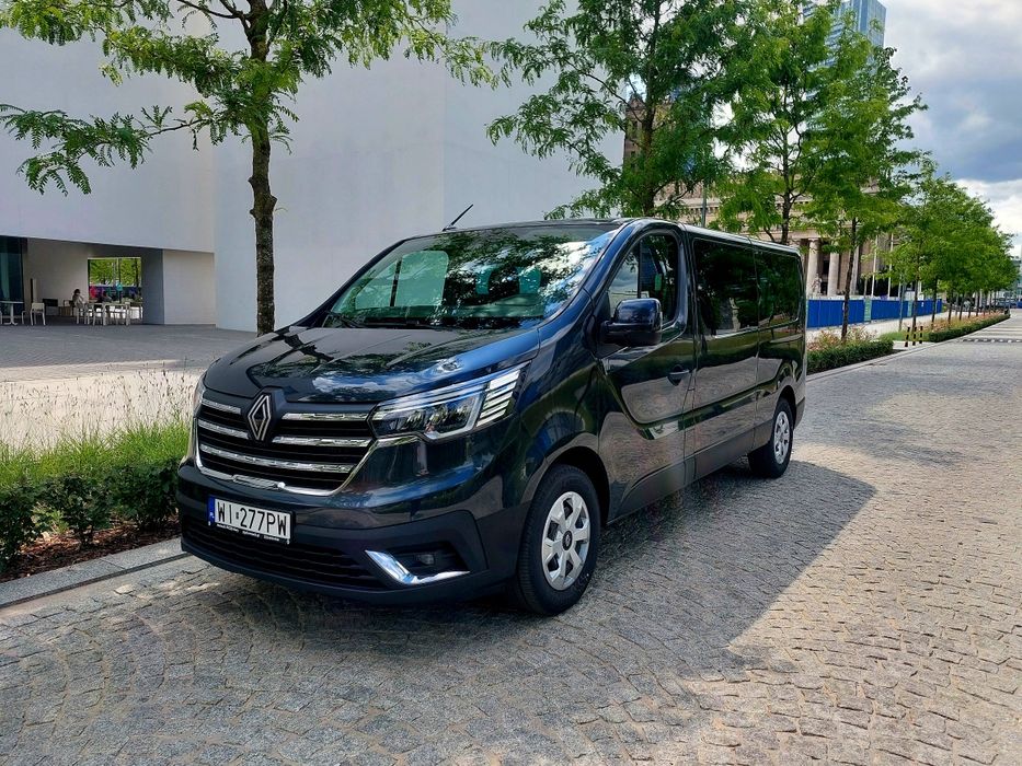 Wynajem busa 8 9 osobowego BEZ LIMITU KILOMETRÓW wypożyczalnia busów